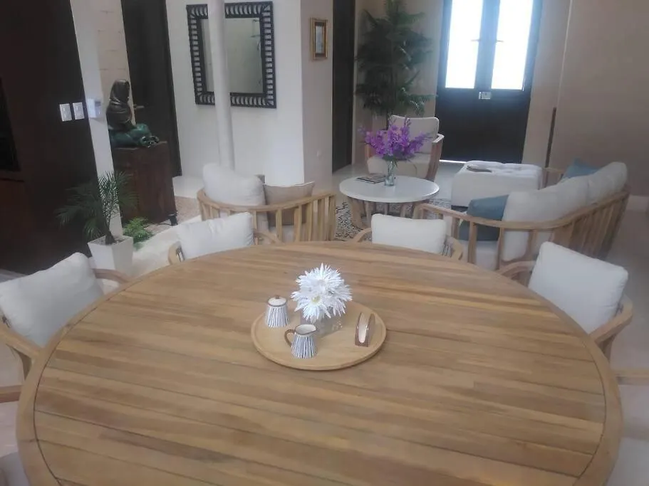 Casa Neem. Una Joya En El Centro De Merida Villa Holiday home